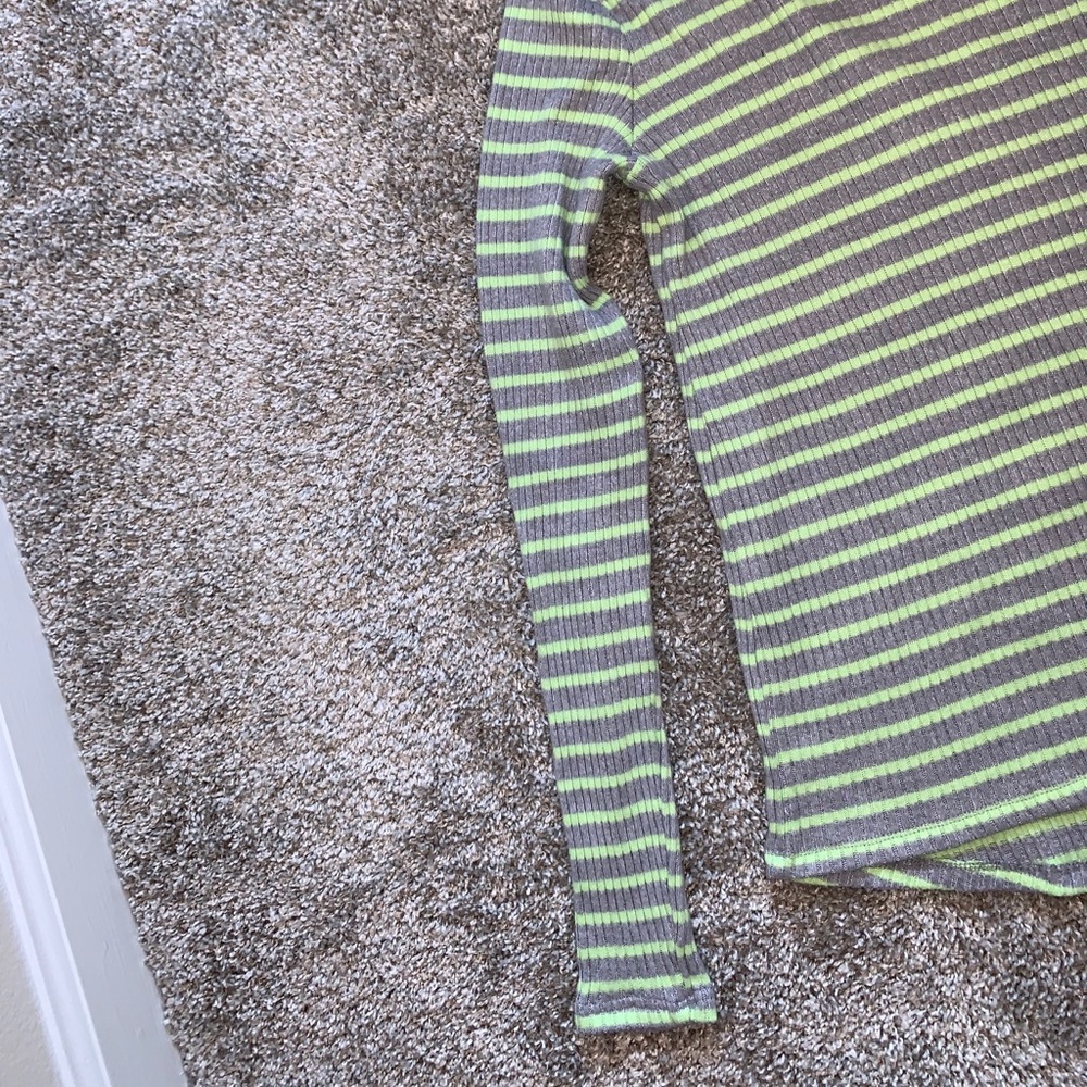 American Eagle Womens Striped Top - Picture 6 of 10